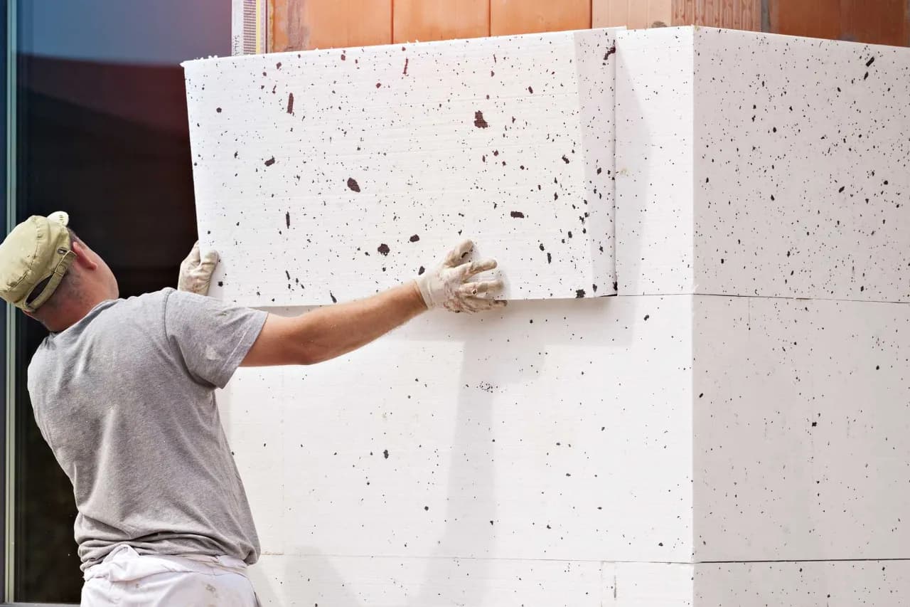 Jak przeliczyć m3 styropianu na m2? Prosty sposób na oszczędności