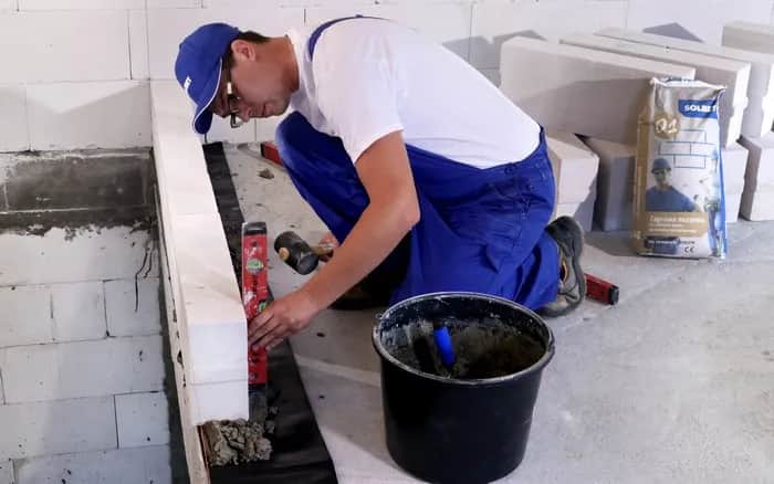 Jaką zaprawę do betonu komórkowego wybrać, aby uniknąć błędów?