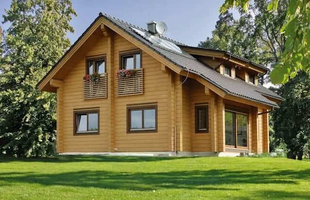 Ile kosztuje dom z bali 35m2? Sprawdź ukryte koszty budowy