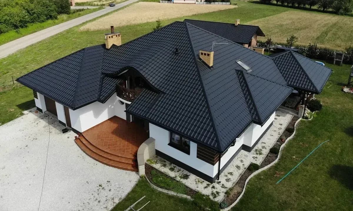 Ile kosztuje remont dachu? Poznaj ceny i ukryte wydatki