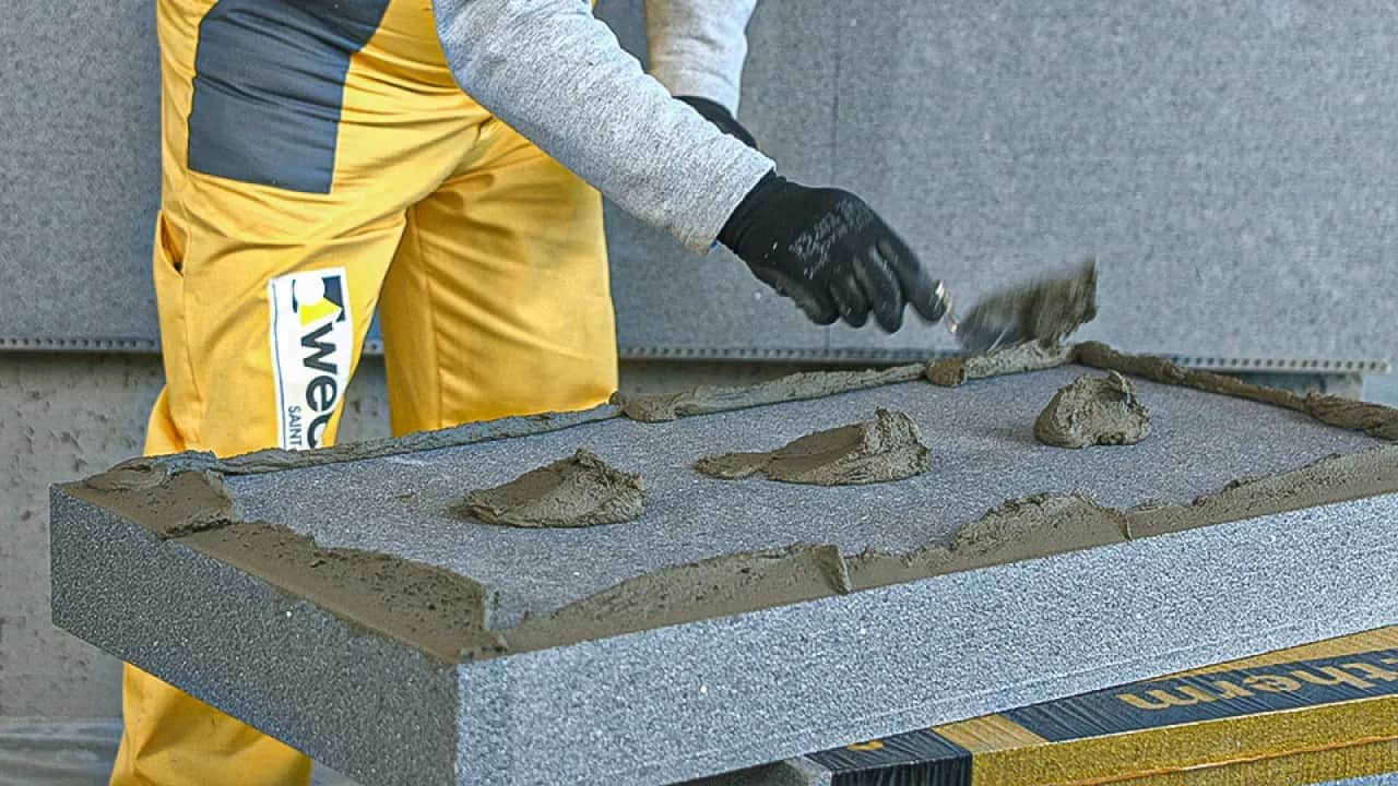 Jak skutecznie kleić styropian do dysperbitu - najlepsze metody i porady